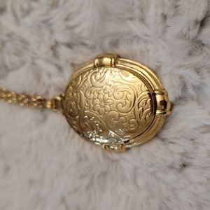 Double sided locket